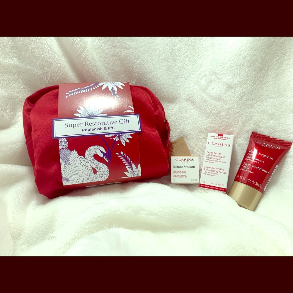 Brand new Clarins gift pouch